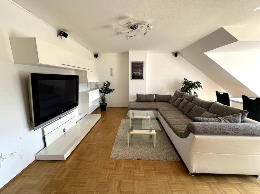 2-Zimmer-Wohnung Mit Balkon & Guter Anbindung In Aschaffenburg Ngoại thất bức ảnh