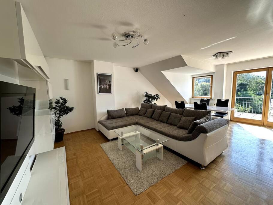 2-Zimmer-Wohnung Mit Balkon & Guter Anbindung In Aschaffenburg Ngoại thất bức ảnh